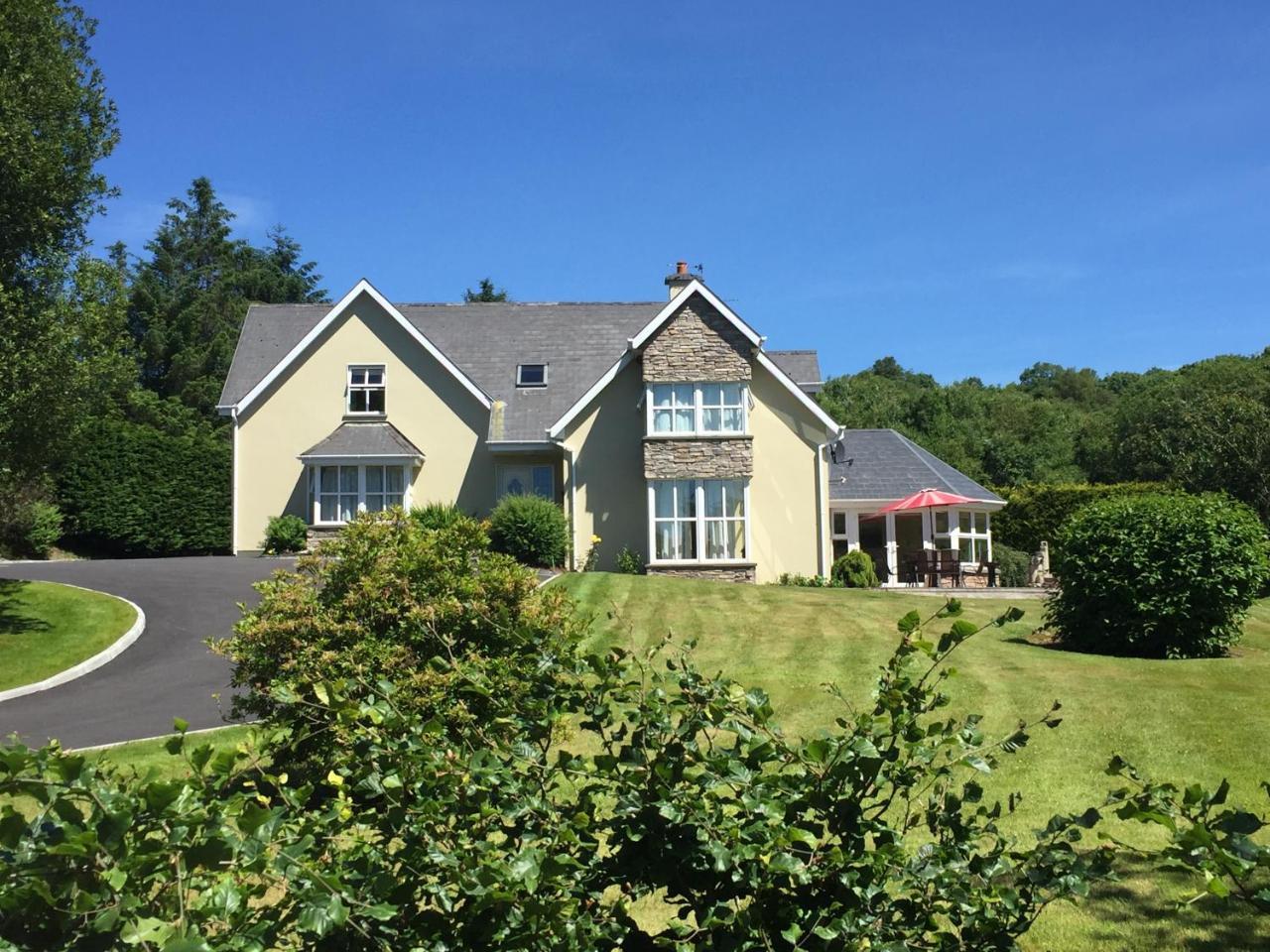 2 Mile Lodge Kenmare Bagian luar foto