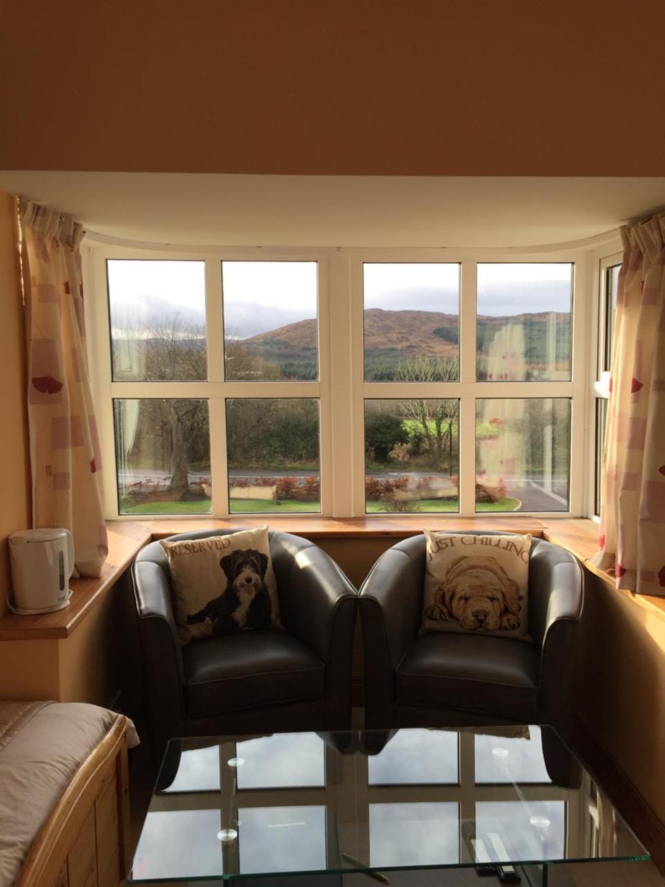 2 Mile Lodge Kenmare Bagian luar foto