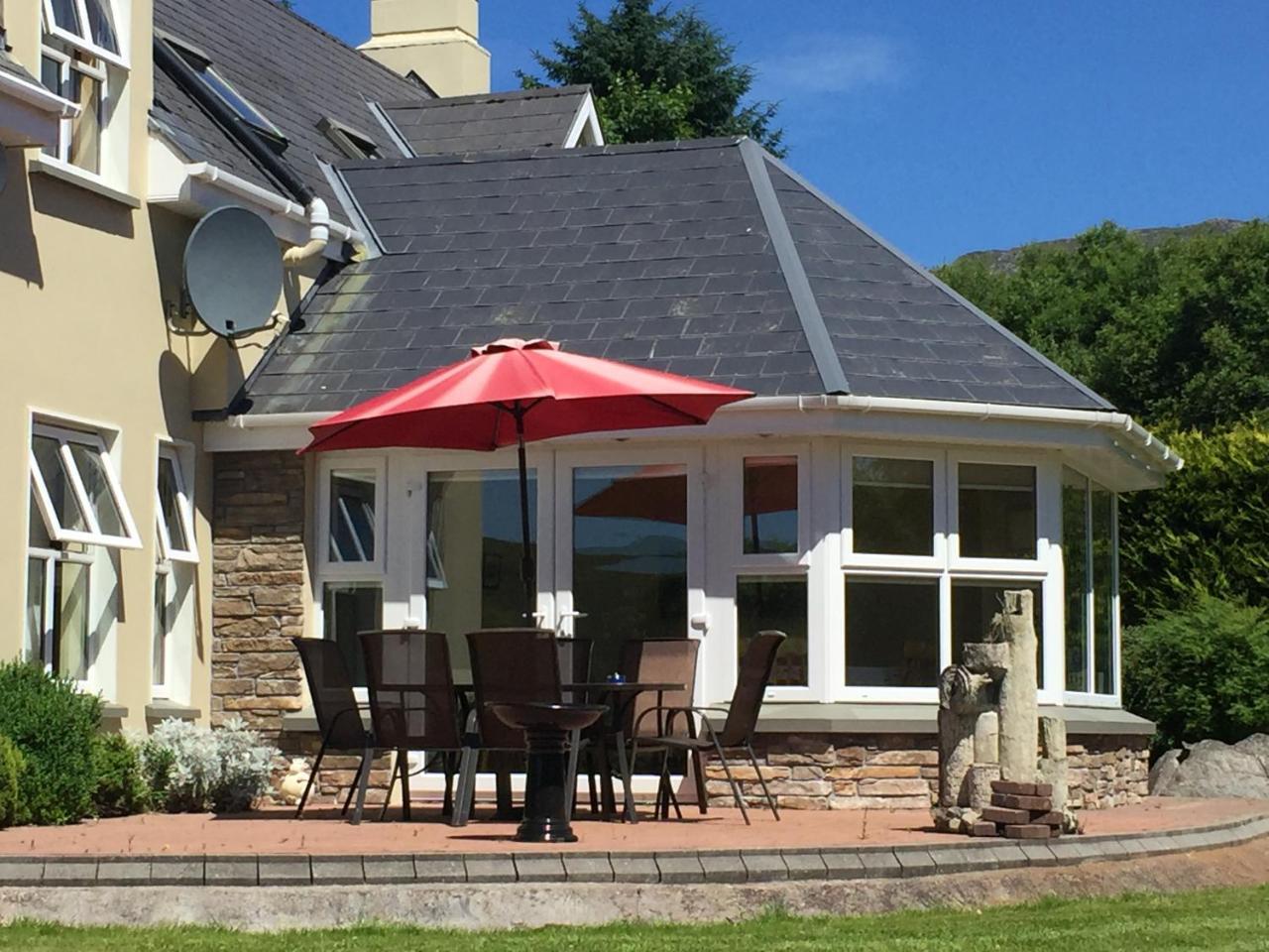 2 Mile Lodge Kenmare Bagian luar foto